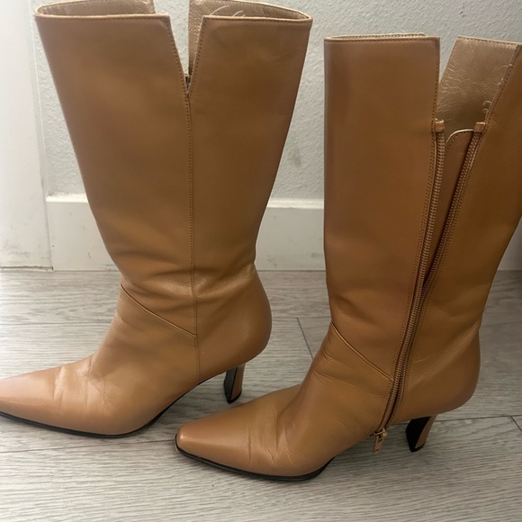 Stuart Weitzman Tan Heeled Boots - Picture 5 of 12